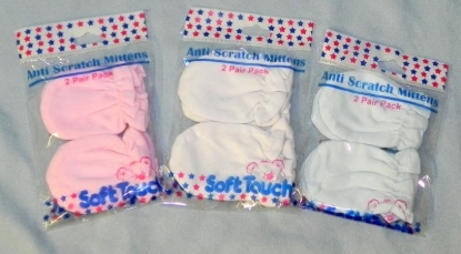Picture of £1.49 SCRATCH MITTS 2 PER PACK (12)
