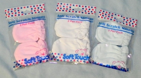 Picture of £1.49 SCRATCH MITTS 2 PER PACK (12)