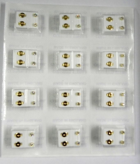 Picture of £1.00 STERILE STUD EARRINGS CRYSTAL (12)