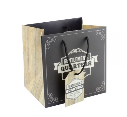 Picture of £0.79 G.MANS QUARTERS SML GIFT BAG (12)