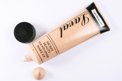 Picture of £2.99 SECRET BEAUTY LGT BEIGE 602 (20)