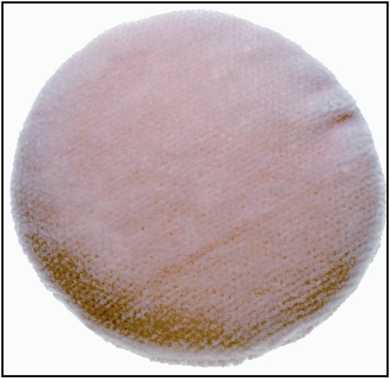 Picture of £1.49 MANICARE COTTON VELOUR PUFF (6)