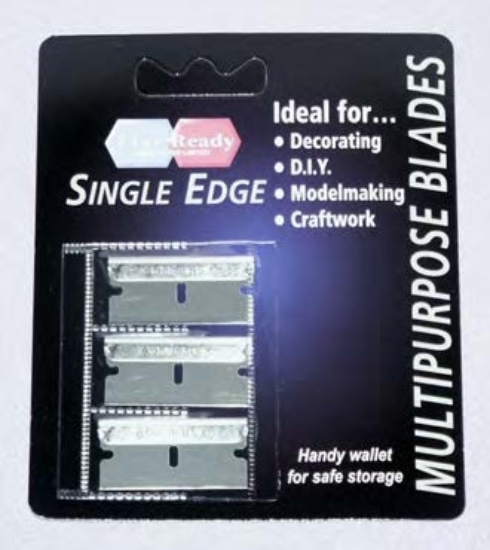 Picture of £1.35 EVER READY SINGLE EDGE BLADES (12)