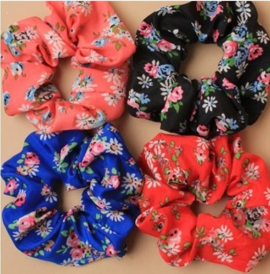 Picture of £1.00 MOLLY ROSE FLORAL SCRUNCHIE (6)